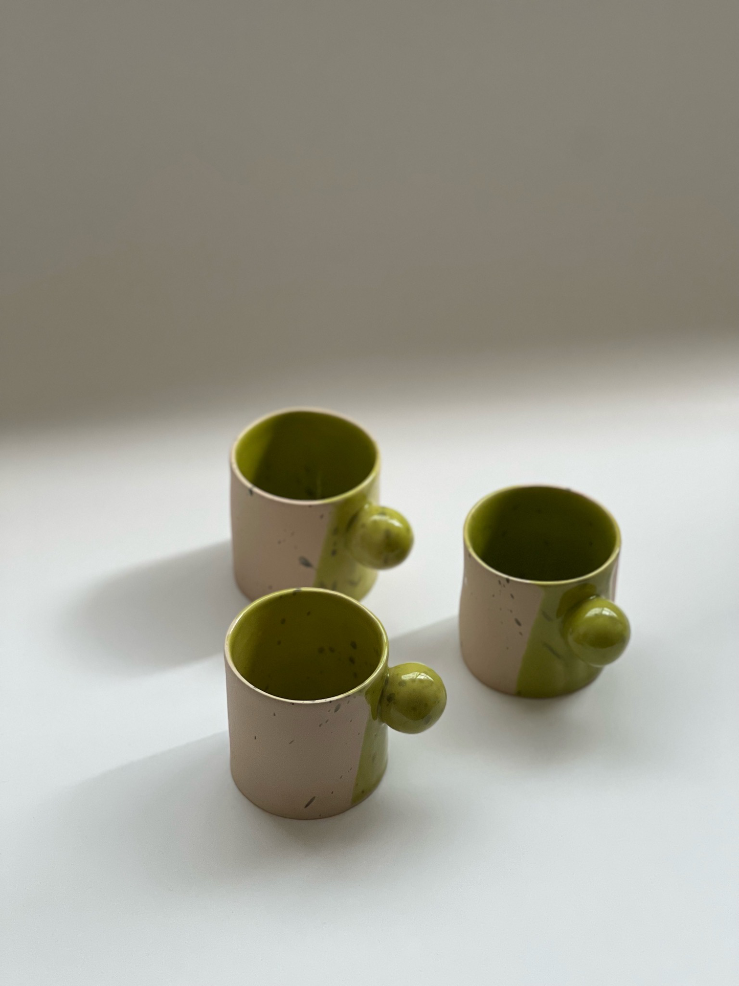 8 oz Green Ball Handle Mug