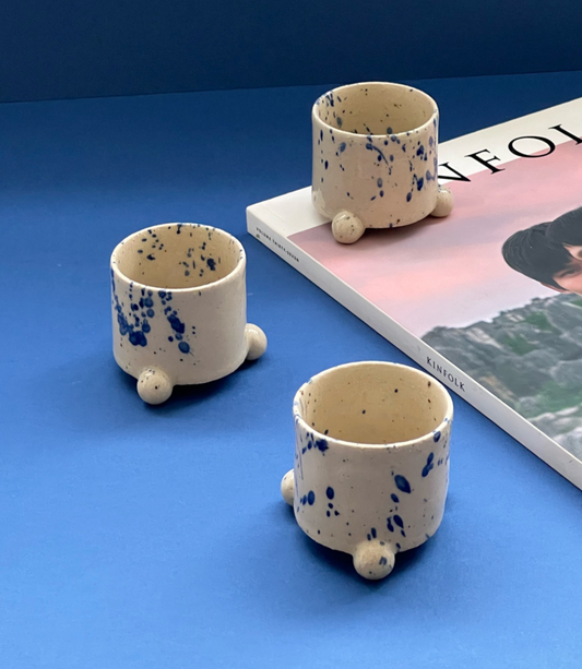 Tasse à expresso à 3 pieds en boule